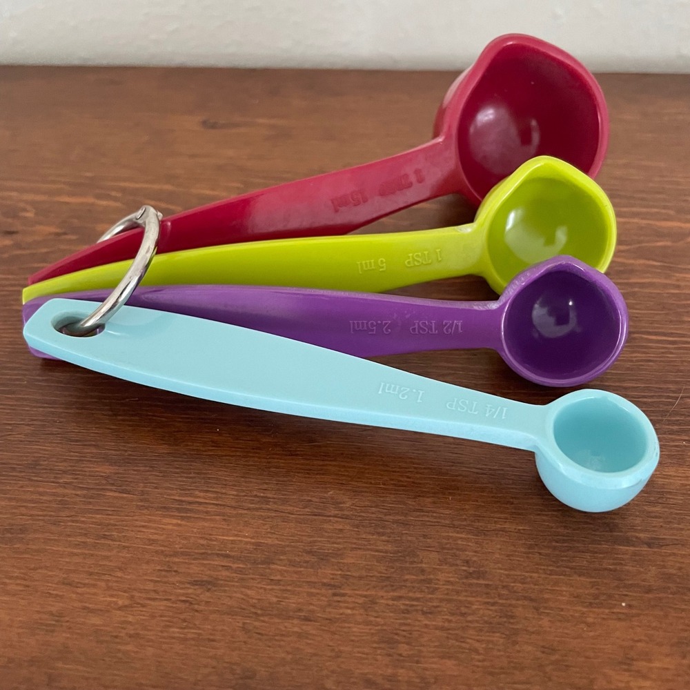 Nested Measuring Spoons set of 4 Colorful Unbranded hard‎ Plastic ml TBSP tsp